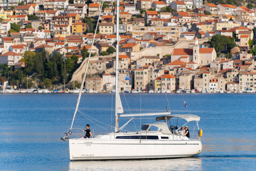 Sailing yacht Bavaria Cruiser 33 Cleopatra