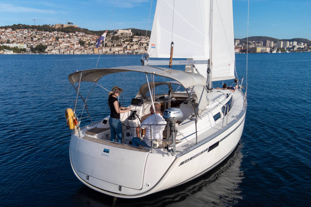 Sailing yacht Bavaria Cruiser 33 Cleopatra