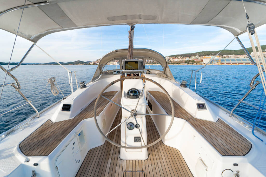 Sailing yacht Bavaria Cruiser 33 Cleopatra