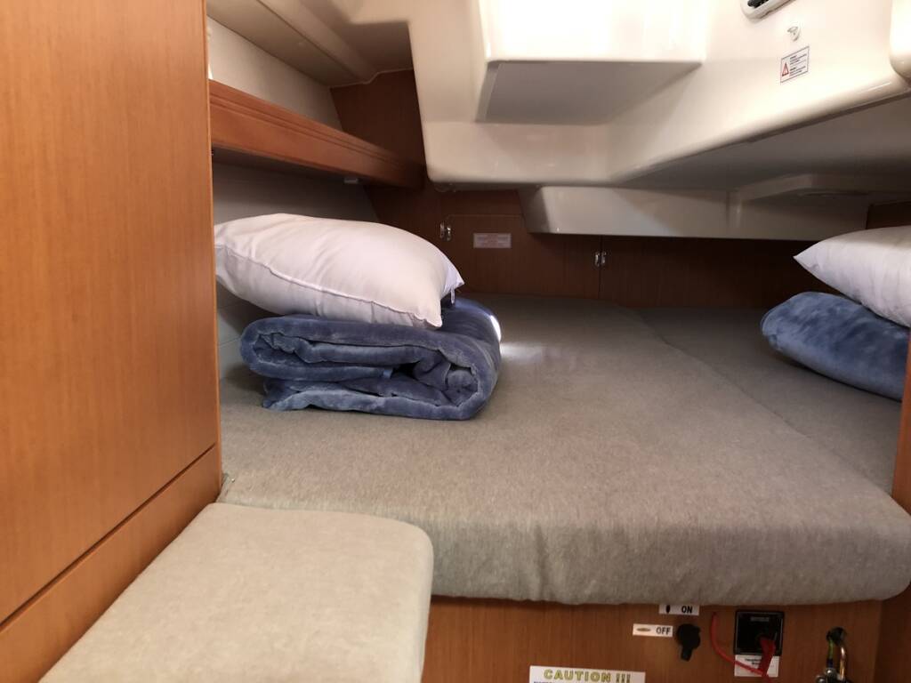 Sailing yacht Bavaria Cruiser 34 Althea