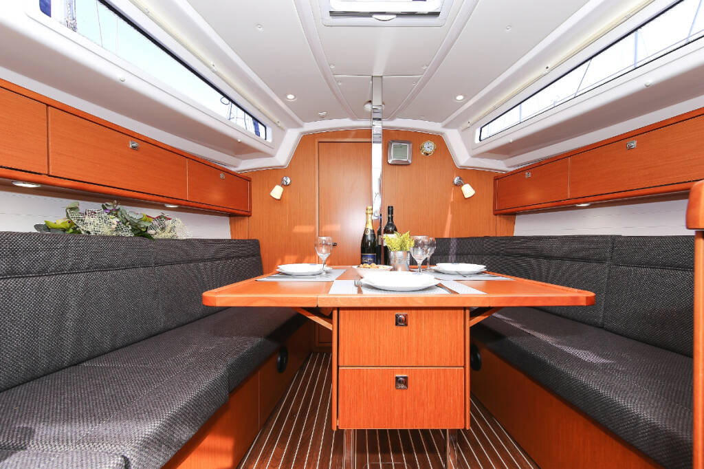 Segelyachten Bavaria Cruiser 34 Spirit of Freedom