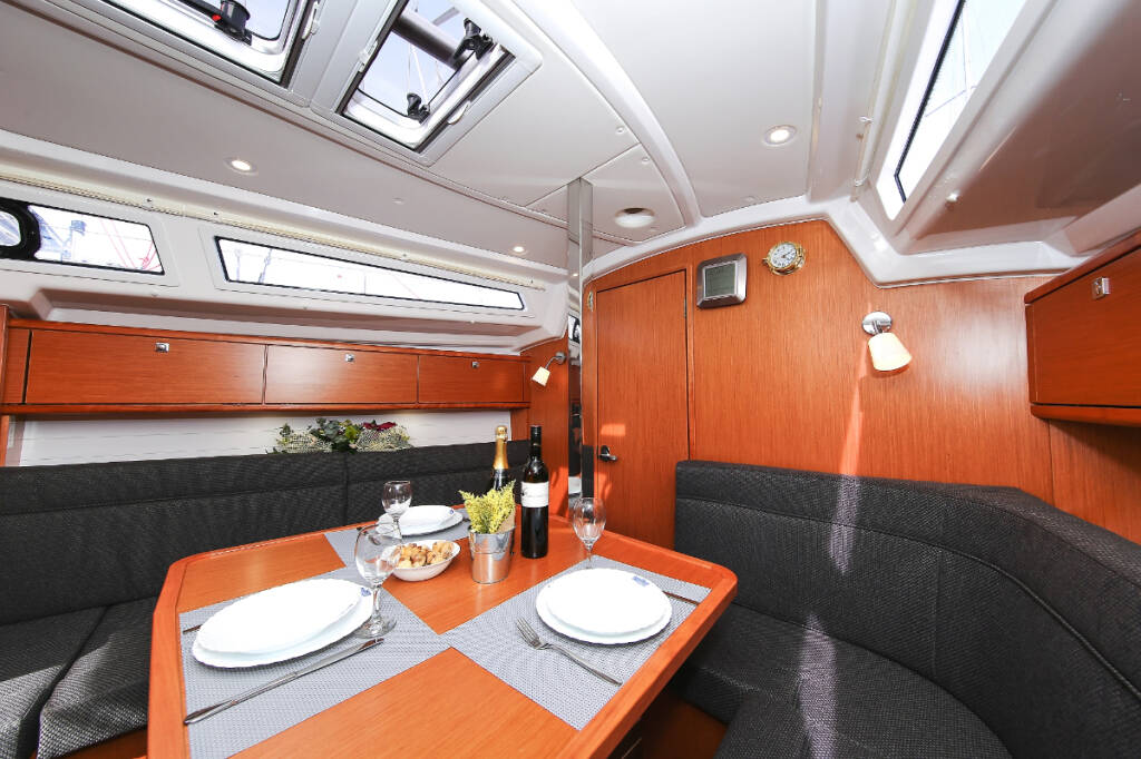 Segelyachten Bavaria Cruiser 34 Spirit of Freedom