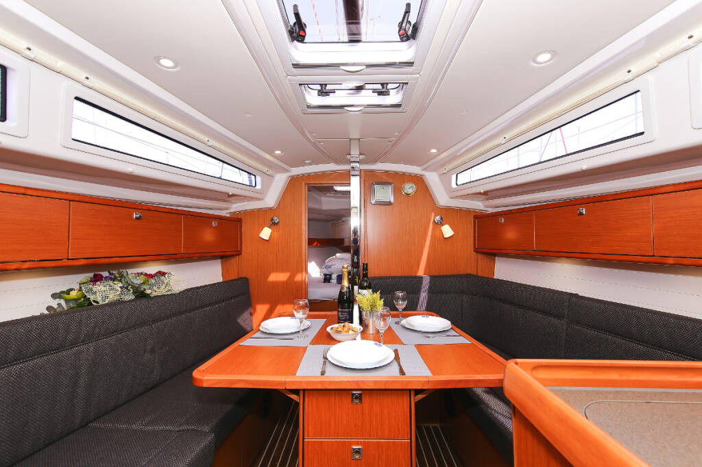 Segelyachten Bavaria Cruiser 34 Spirit of Freedom