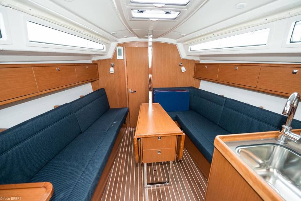 Sailing yacht Bavaria Cruiser 34 Lia