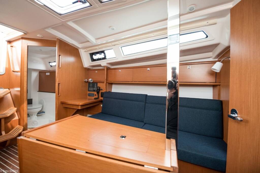 Sailing yacht Bavaria Cruiser 34 Lia