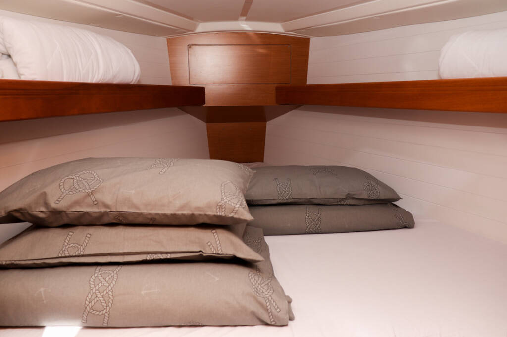 Sailing yacht Bavaria Cruiser 34 Lia