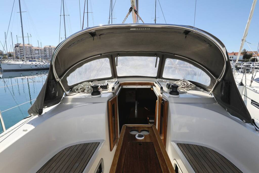 Sailing yacht Bavaria Cruiser 34 Feeling Good