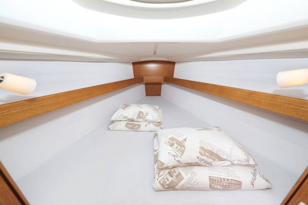 Sailing yacht Bavaria Cruiser 34 Feeling Good
