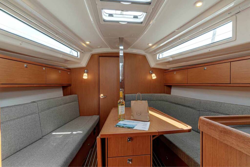 Sailing yacht Bavaria Cruiser 34 Galway Girl