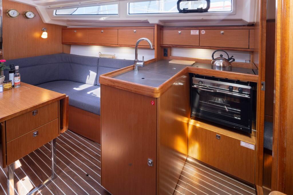 Segelyachten Bavaria Cruiser 34 Oneiro