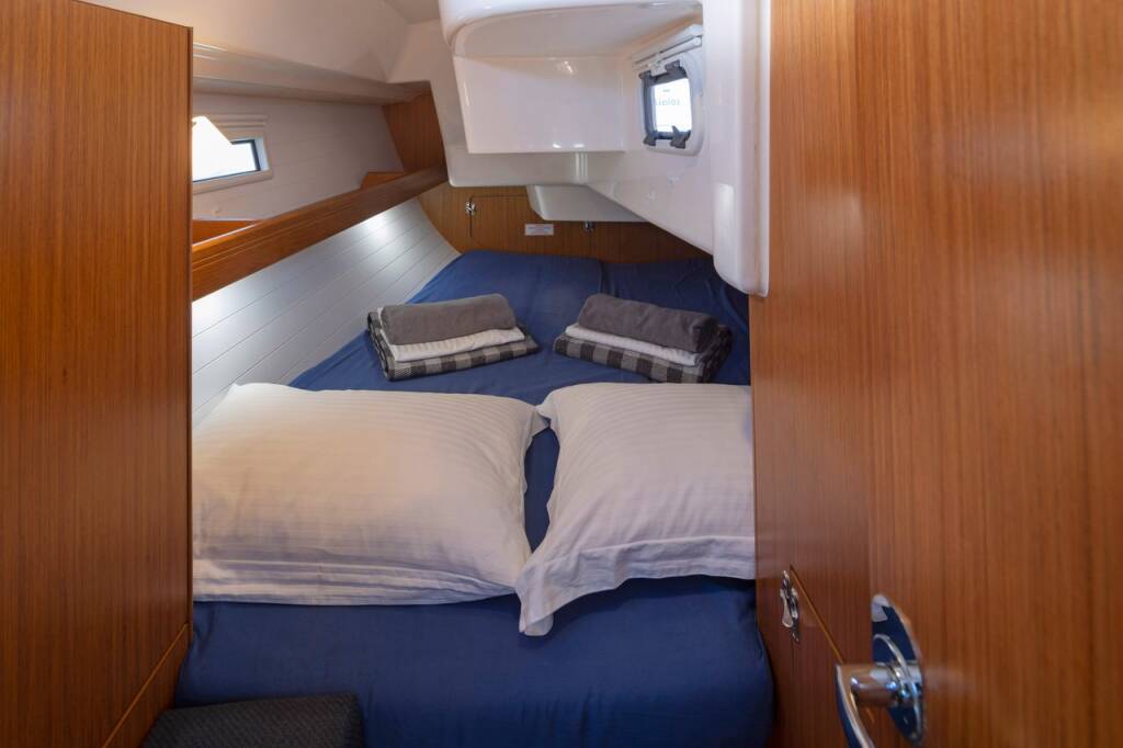 Sailing yacht Bavaria Cruiser 34 Nikitas