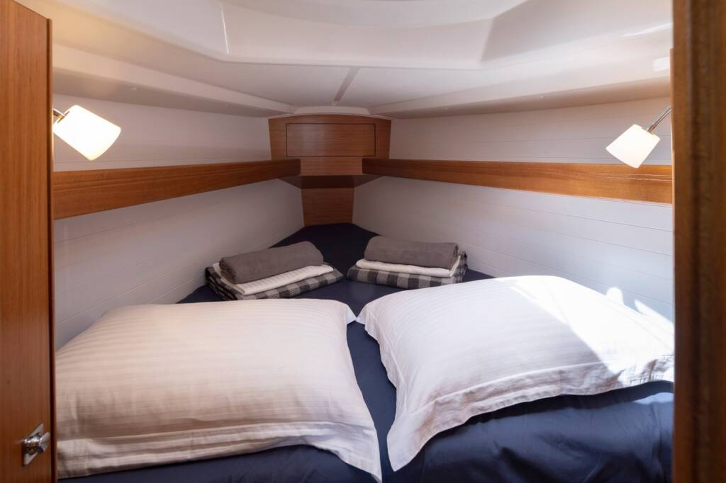 Sailing yacht Bavaria Cruiser 34 Nikitas