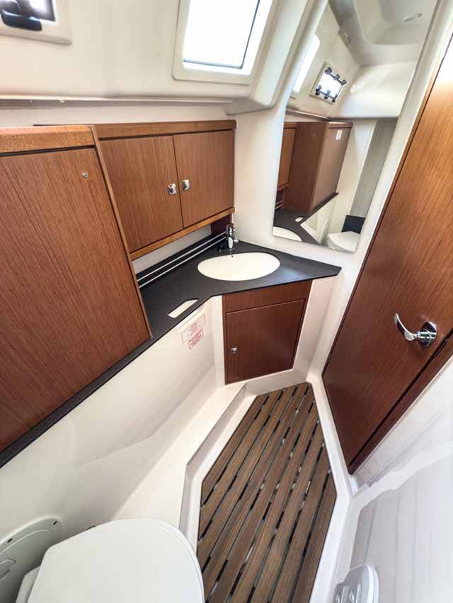 Sailing yacht Bavaria Cruiser 34 Hydra