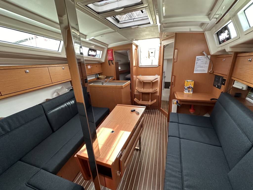 Sailing yacht Bavaria Cruiser 34 Eliza
