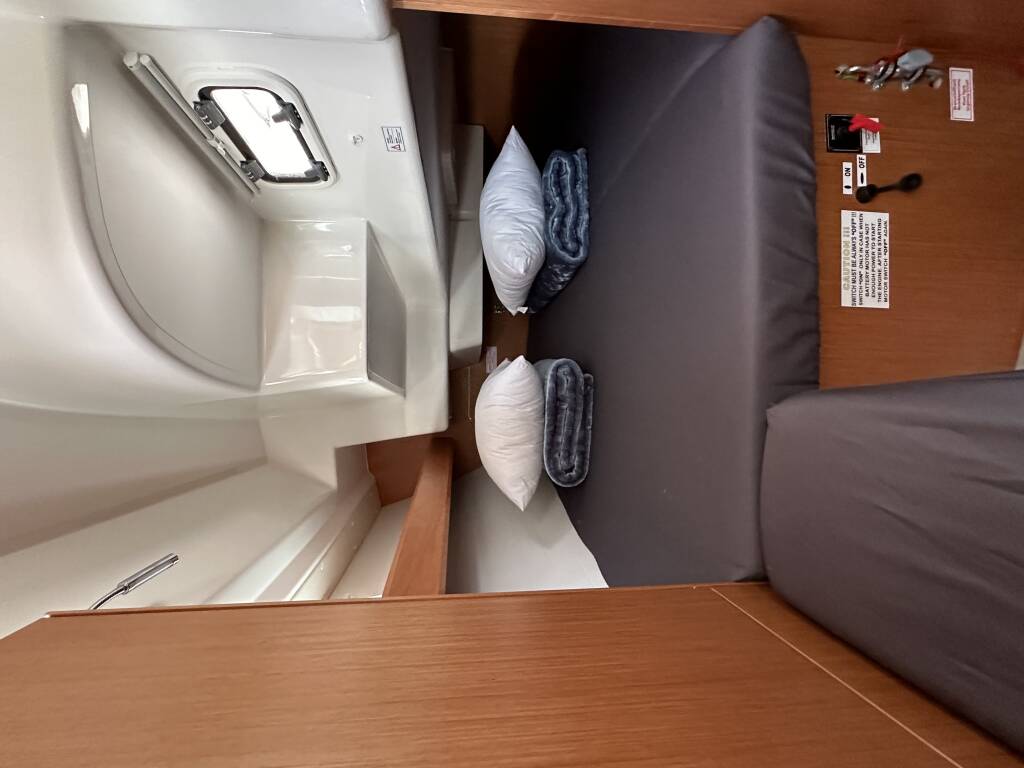 Sailing yacht Bavaria Cruiser 34 Eliza