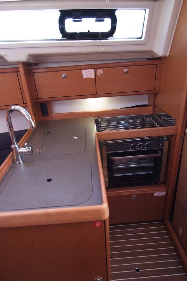 Sailing yacht Bavaria Cruiser 34 Talassa