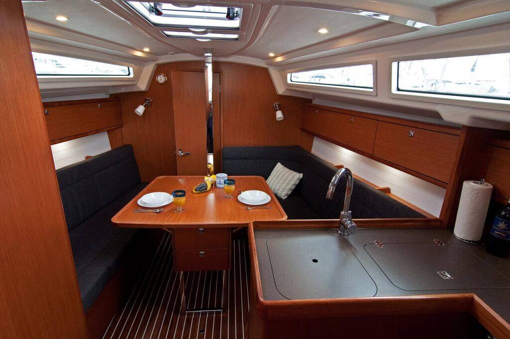 Sailing yacht Bavaria Cruiser 34 Adria Maša