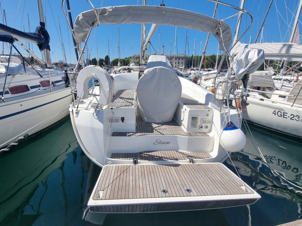 Sailing yacht Bavaria Cruiser 36 Eleven