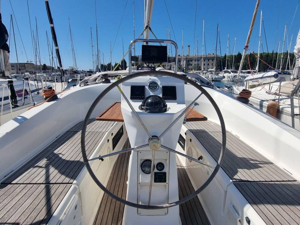 Sailing yacht Bavaria Cruiser 36 Eleven