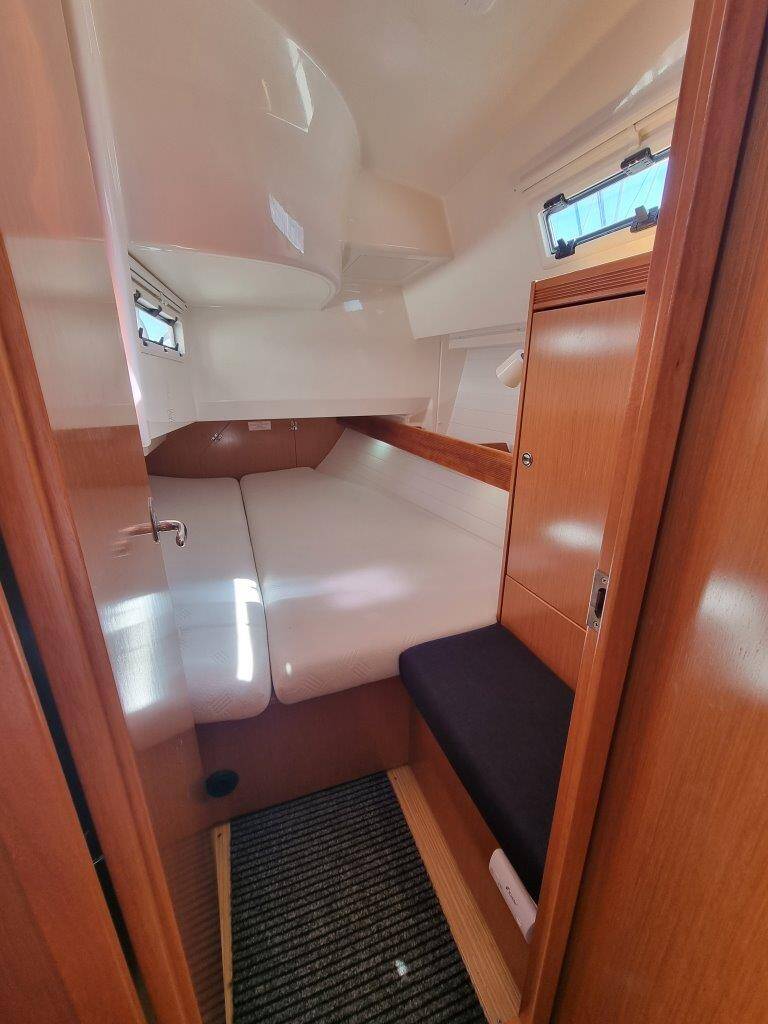 Sailing yacht Bavaria Cruiser 36 Eleven