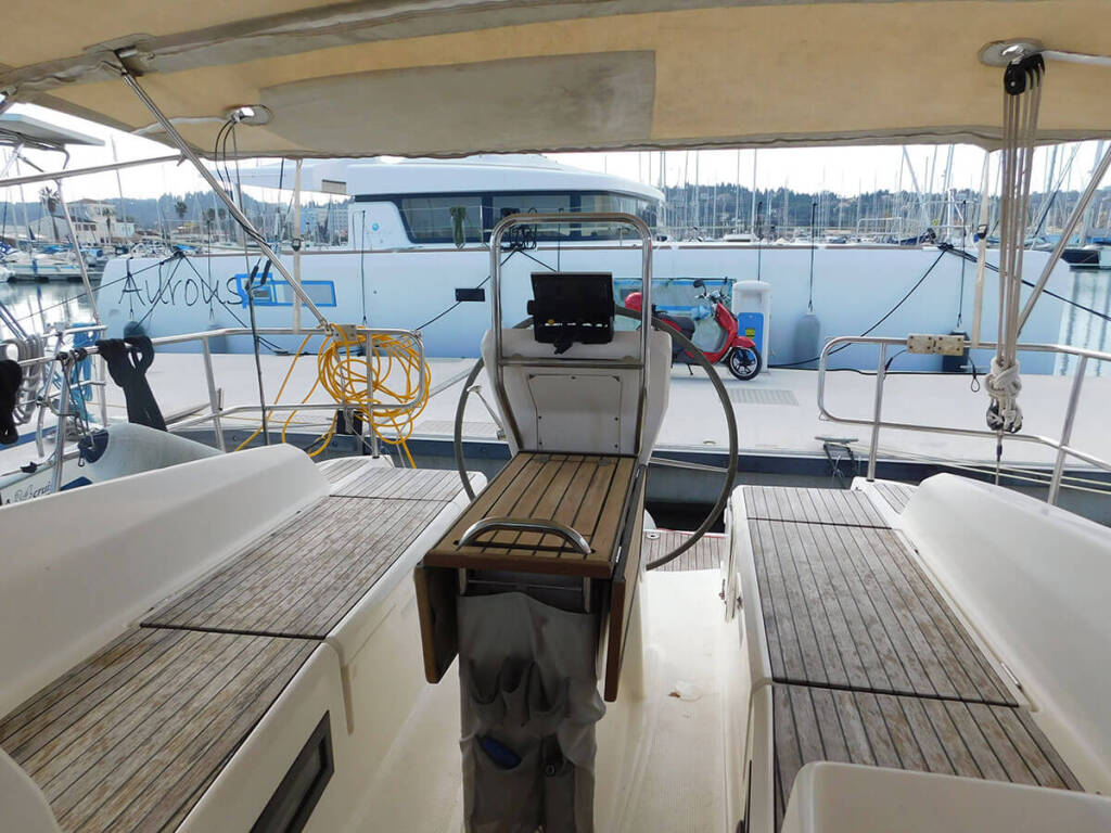 Sailing yacht Bavaria Cruiser 36 Ifigenia