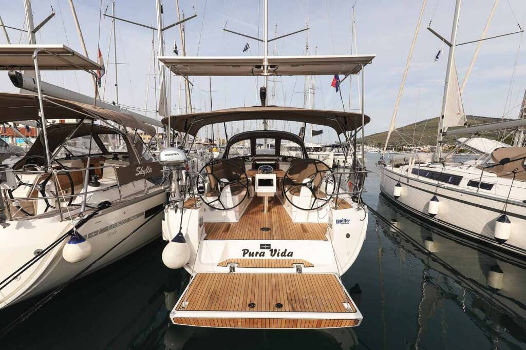 Segelyachten Bavaria Cruiser 37 Style Pura Vida