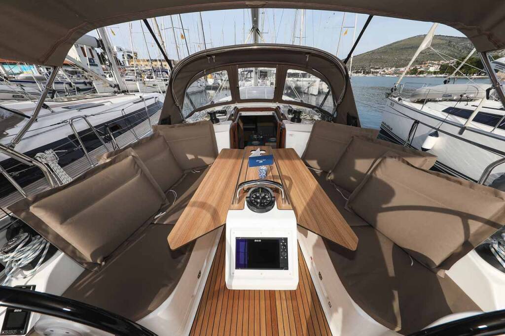 Segelyachten Bavaria Cruiser 37 Style Pura Vida