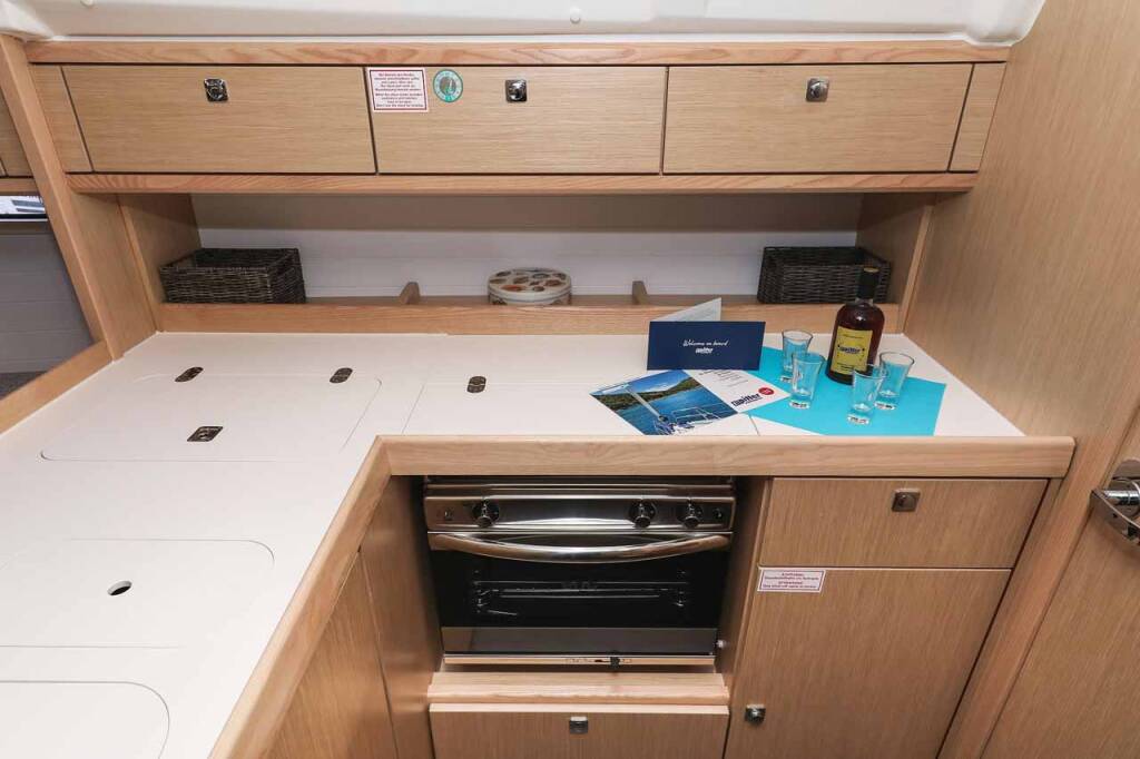 Segelyachten Bavaria Cruiser 37 Style Pura Vida