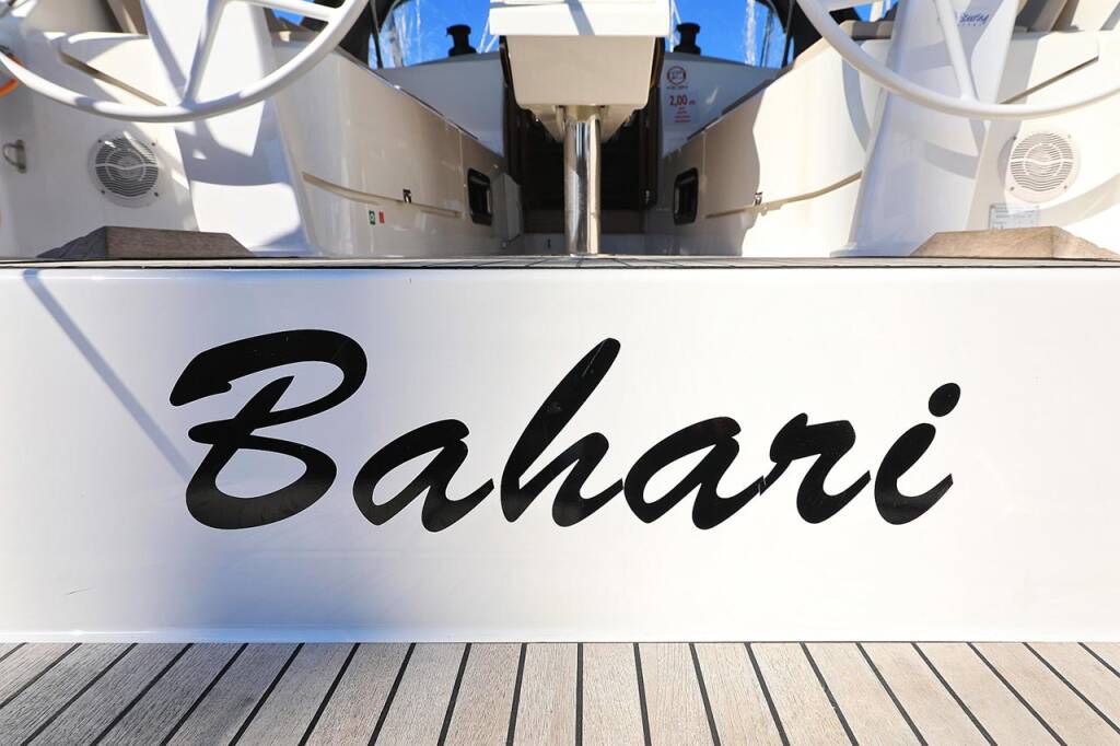Sailing yacht Bavaria Cruiser 37 Bahari