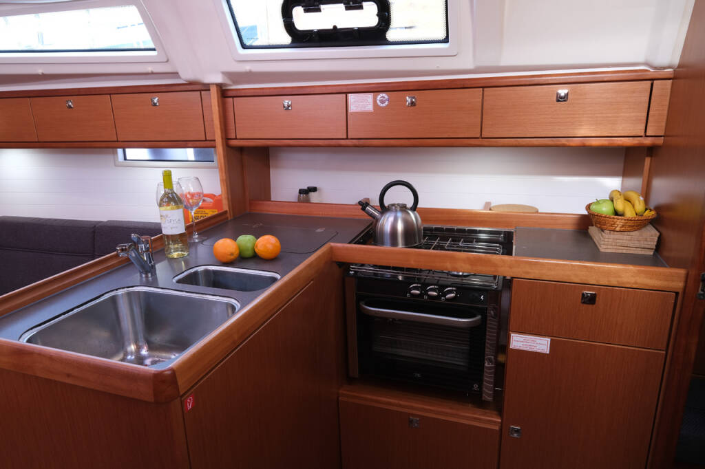 Segelyachten Bavaria Cruiser 37 Crush