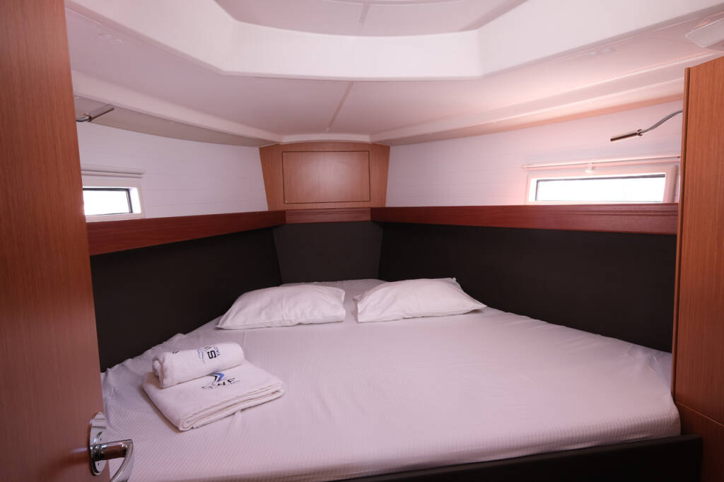 Segelyachten Bavaria Cruiser 37 Crush