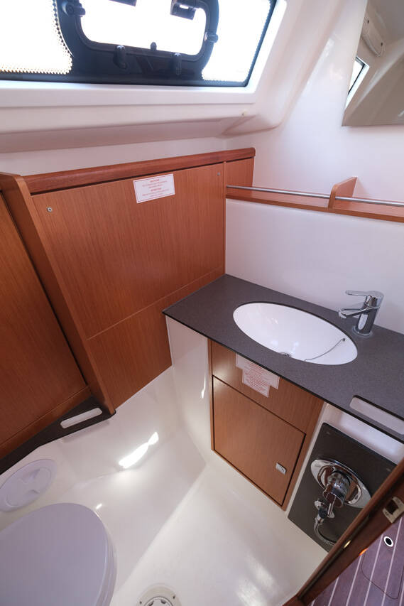 Segelyachten Bavaria Cruiser 37 Crush