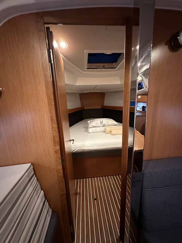 Sailing yacht Bavaria Cruiser 37 Emira