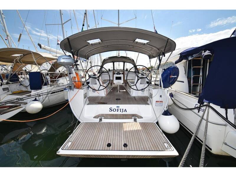 Sailing yacht Bavaria Cruiser 37 Sofija