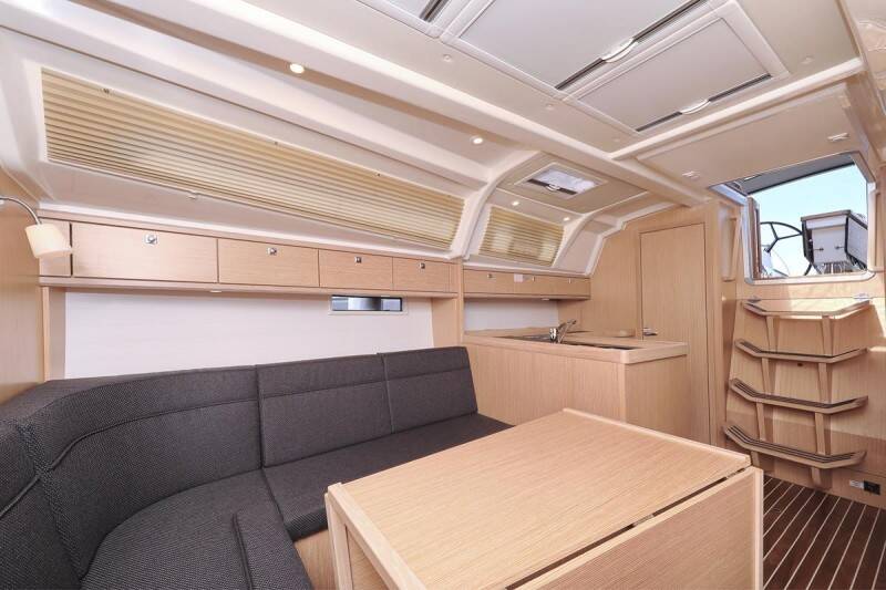 Sailing yacht Bavaria Cruiser 37 Sofija