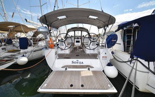 Bavaria Cruiser 37 Sofija Marina Kornati, Biograd