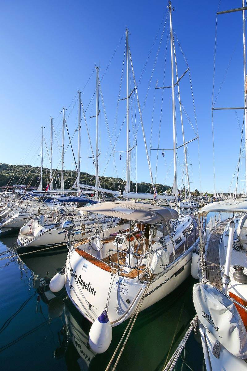 Segelyachten Bavaria Cruiser 37 Malo Angeline