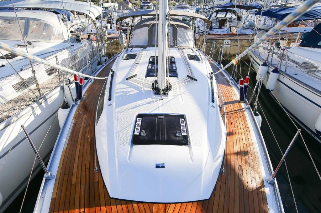 Segelyachten Bavaria Cruiser 37 Malo Angeline