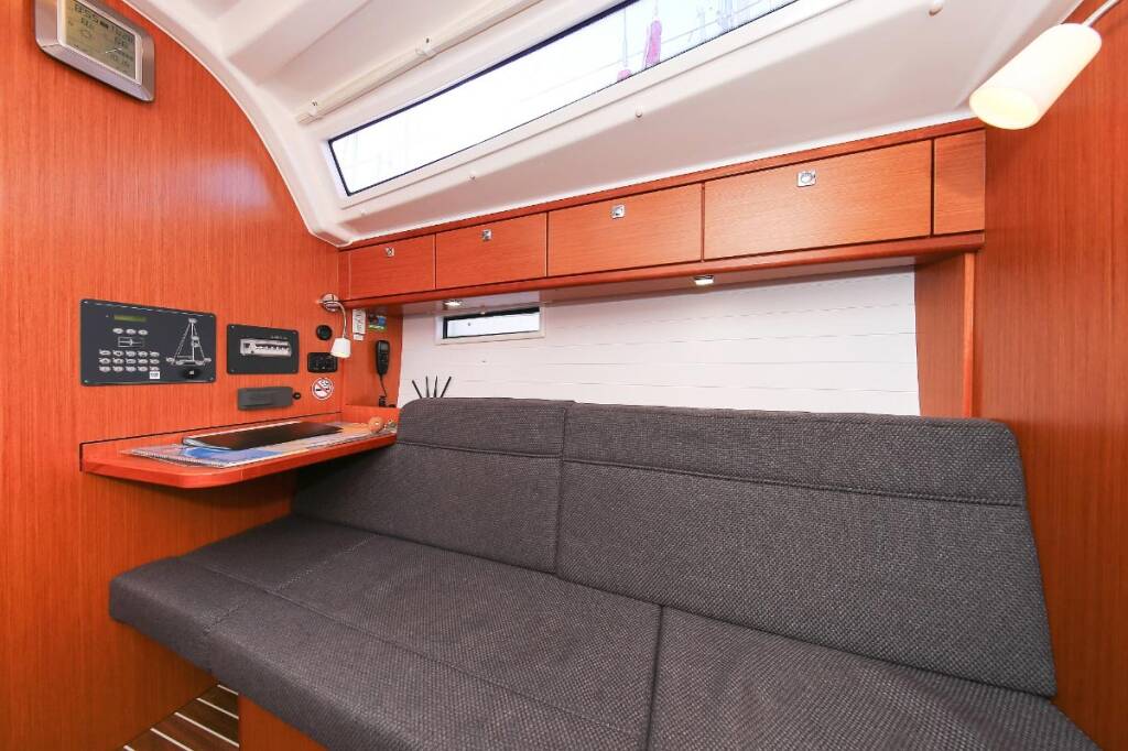 Segelyachten Bavaria Cruiser 37 Malo Angeline