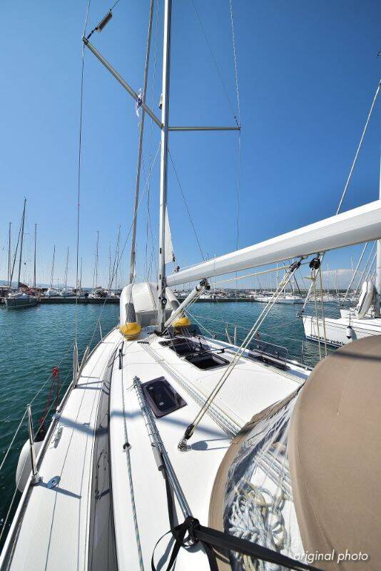 Sailing yacht Bavaria Cruiser 37 Hang Loose