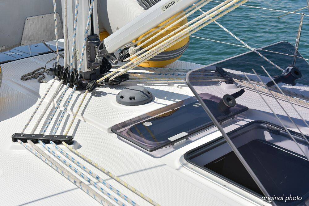 Sailing yacht Bavaria Cruiser 37 Hang Loose