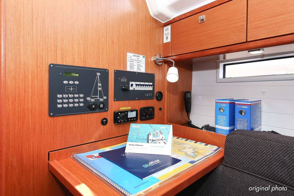 Sailing yacht Bavaria Cruiser 37 Hang Loose