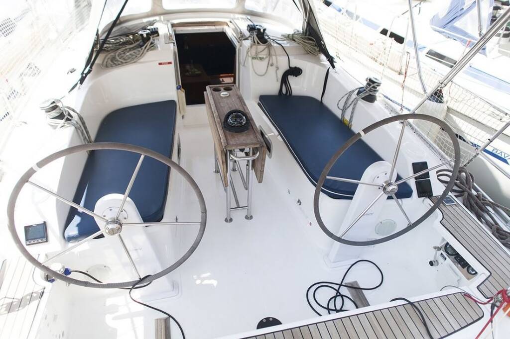 Sailing yacht Bavaria Cruiser 37 Lydia