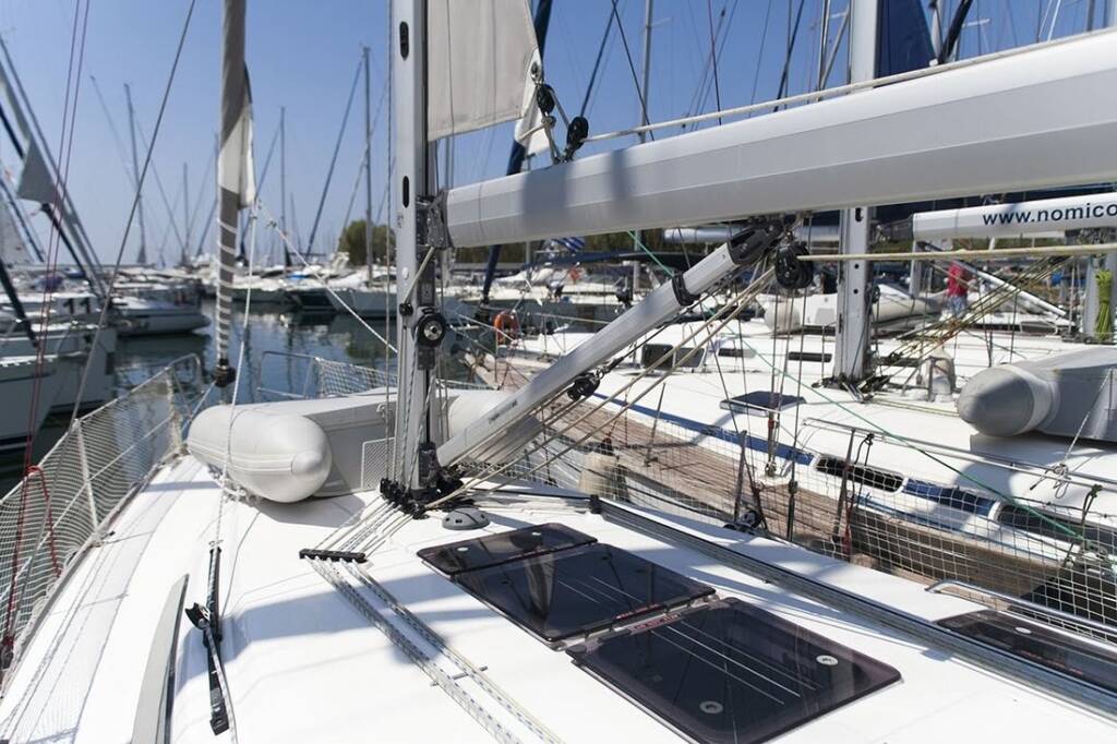 Sailing yacht Bavaria Cruiser 37 Lydia