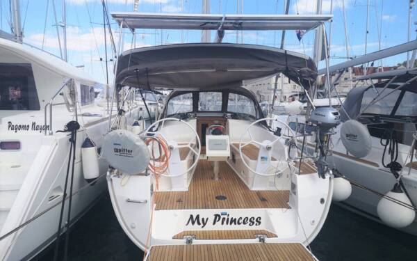 Bavaria Cruiser 37 My Princess ACI Marina Trogir