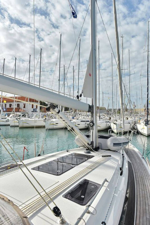 Sailing yacht Bavaria Cruiser 37 My Princess