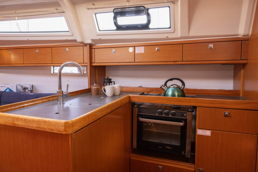 Sailing yacht Bavaria Cruiser 37 Marlo