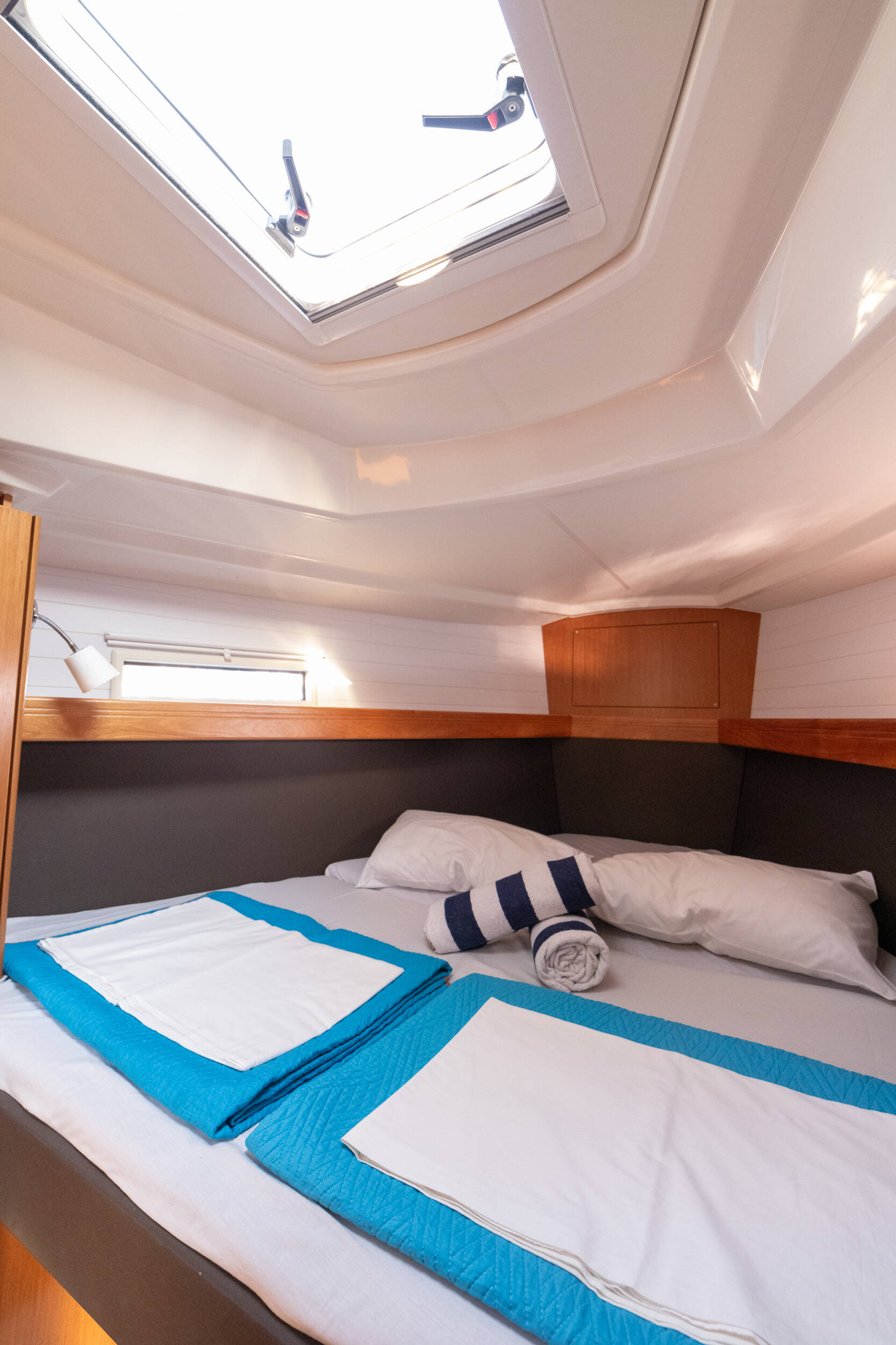 Sailing yacht Bavaria Cruiser 37 Marlo