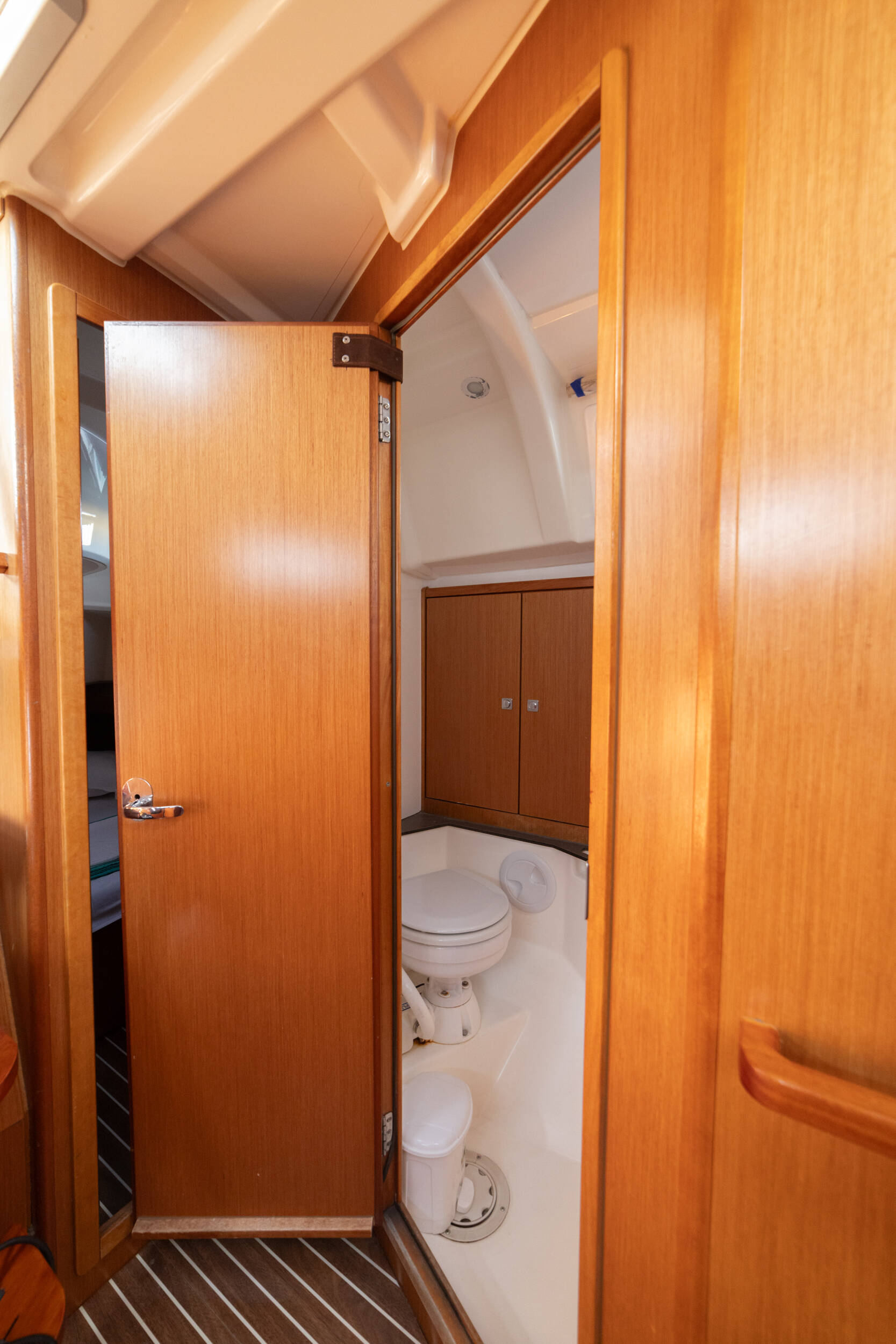 Sailing yacht Bavaria Cruiser 37 Marlo