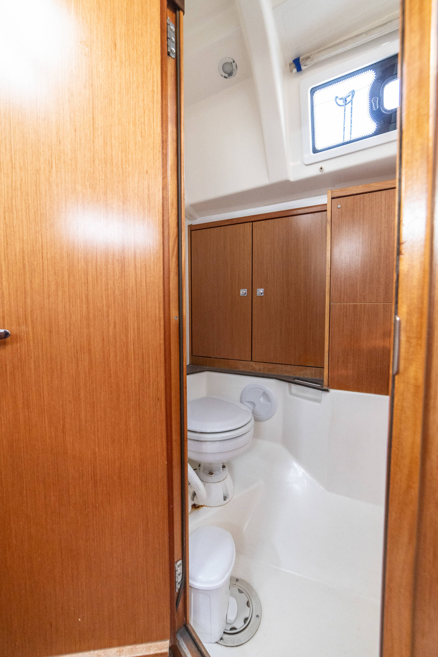 Sailing yacht Bavaria Cruiser 37 Marlo